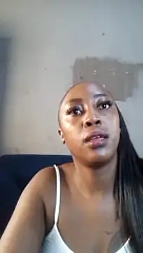 CocoButterxox online show from April 29, 2026, 11:47 am