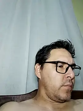 Snapshot of Erbst_Morni chatting on January 12, 2026, 10:31 am Erbst Morni online show from January 12, 2026, 10:31 am