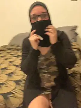 MuslimSexyHot online show from March 13, 2026, 1:07 pm