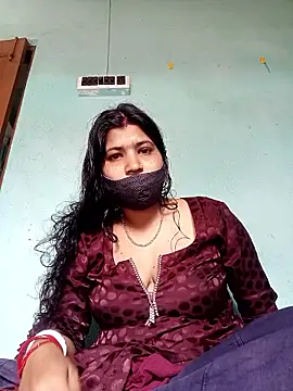 Snapshot of Monisha9876 chatting on January 12, 2026, 5:45 am Monisha9876 online show from January 12, 2026, 5:45 am