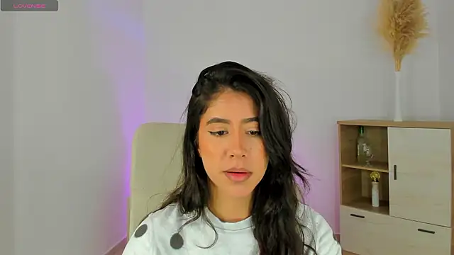 Sussan Monroe online show from February 2, 2026, 7:51 am