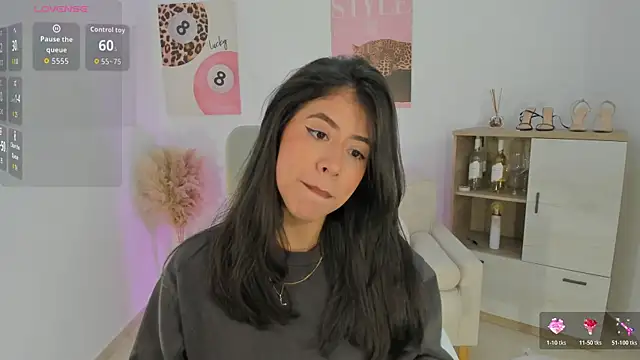 Sussan Monroe online show from March 22, 2026, 11:46 am