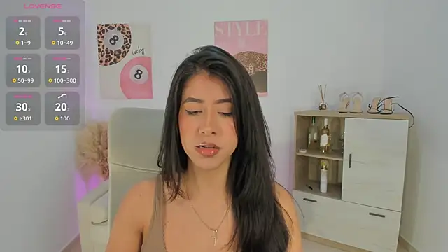 Sussan Monroe online show from April 1, 2026, 3:42 pm