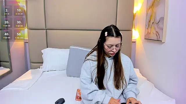 Snapshot of lanna_18_ chatting on February 13, 2026, 12:01 pm lanna 18 online show from February 13, 2026, 12:01 pm