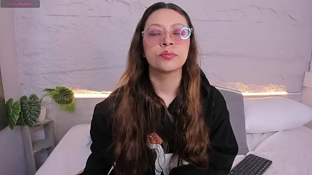 Snapshot of lanna_18_ chatting on March 9, 2026, 11:36 am lanna 18 online show from March 9, 2026, 11:36 am