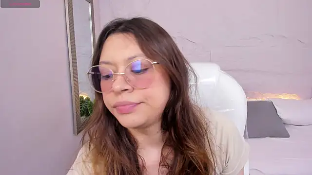 lanna 18  online show from July 13, 2026, 1:14 pm