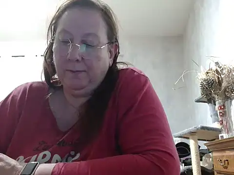 xmyriamx online show from March 11, 2026, 8:15 pm