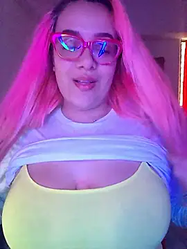 Snapshot of Nova-Satela chatting on January 11, 2026, 4:56 pm Nova-Satela online show from January 11, 2026, 4:56 pm