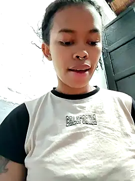 shenna brunette online show from March 6, 2026, 2:57 pm