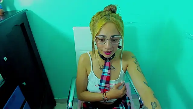 Dulcee Mariiaa online show from January 11, 2026, 12:04 am