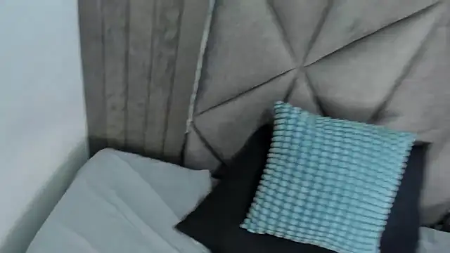 AmberStonne   online show from March 4, 2026, 3:12 am