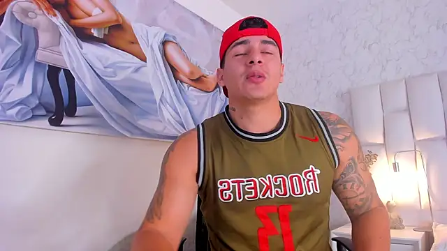 MassimoCo  online show from May 19, 2026, 10:43 am