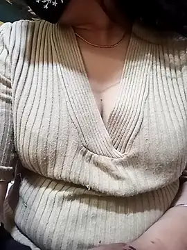 couple fun  online show from March 19, 2026, 1:04 pm