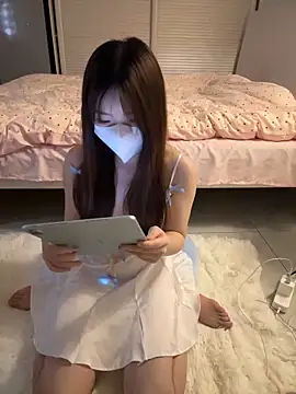 Snapshot of _xiaoxinxin_ chatting on May 19, 2026, 2:12 pm xiaoxinxin online show from May 19, 2026, 2:12 pm