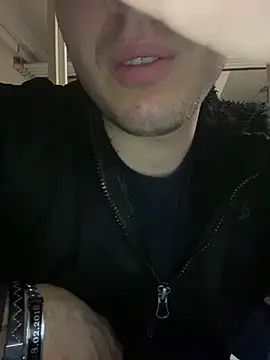 allee2206 online show from March 6, 2026, 10:06 pm