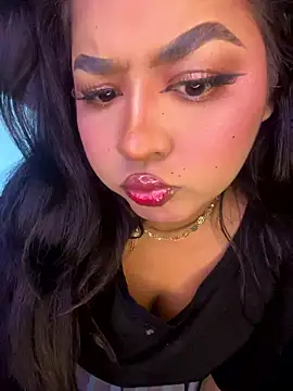 Isabella Belmont online show from January 12, 2026, 9:53 pm