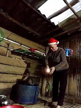 Agnes-baby online show from April 13, 2026, 11:37 am