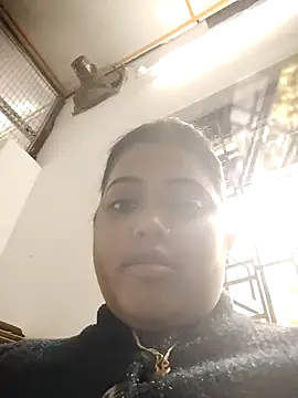 girlvella online show from January 12, 2026, 7:02 am