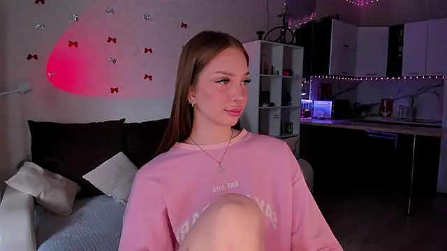 LababyAlice online show from February 4, 2026, 4:07 am