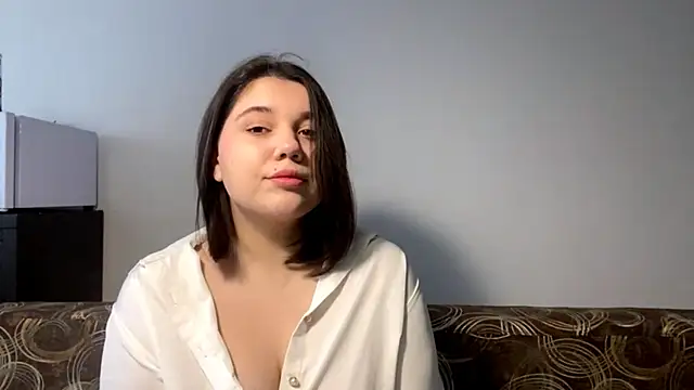 LunaBlakes online show from January 7, 2026, 11:01 am