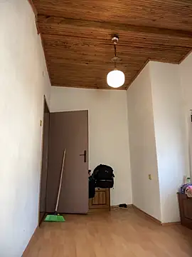 Snapshot of dear2002 chatting on February 25, 2026, 7:29 am dear2002 online show from February 25, 2026, 7:29 am