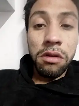 Snapshot of AlejandreBy chatting on March 27, 2026, 12:49 am AlejandreBy online show from March 27, 2026, 12:49 am