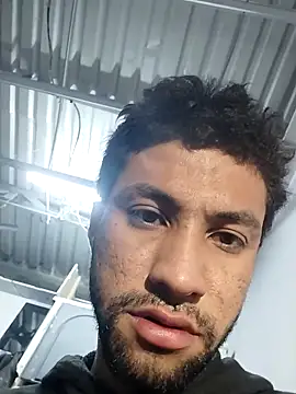 Snapshot of AlejandreBy chatting on March 28, 2026, 2:44 am AlejandreBy online show from March 28, 2026, 2:44 am