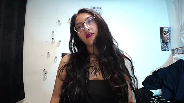 abril onnel online show from January 28, 2025, 11:50 pm