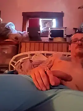 THUROBREED83 online show from September 28, 2025, 8:58 pm