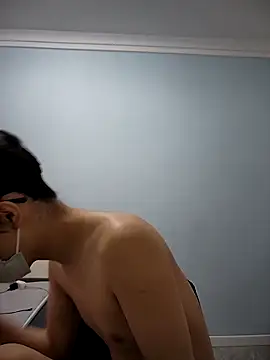 tinKKKKKKL online show from April 4, 2026, 8:34 am