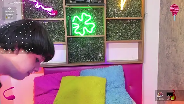 Hiddenhotcake online show from January 5, 2026, 8:01 pm