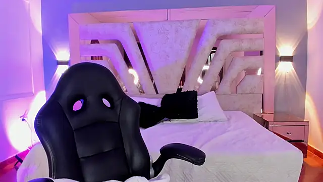  NatachaDiaz  online show from February 10, 2026, 11:25 am