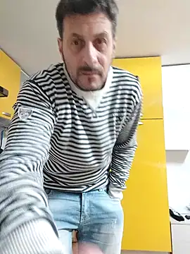 colosone online show from February 18, 2025, 8:25 pm