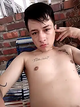 Snapshot of Catters456 chatting on January 5, 2026, 6:33 pm Catters456 online show from January 5, 2026, 6:33 pm