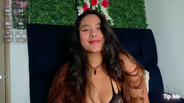 AnnaSmiles online show from March 17, 2026, 4:43 pm