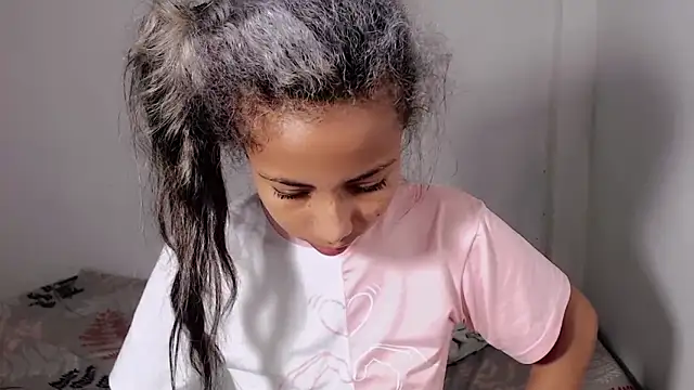 linda brown  online show from April 9, 2026, 11:59 am