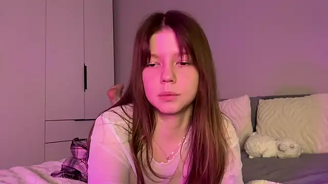 karalinhks online show from March 6, 2026, 6:15 pm