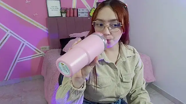 Snapshot of Natasha_Romanof18 chatting on February 25, 2026, 3:16 am Natasha Romanof18 online show from February 25, 2026, 3:16 am