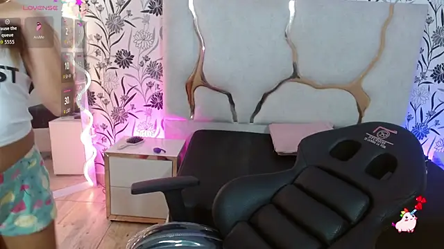 Livglow tay online show from January 11, 2026, 1:10 am