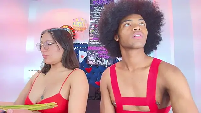 Snapshot of Cristal_and_luke chatting on February 24, 2026, 3:48 am Cristal and luke online show from February 24, 2026, 3:48 am