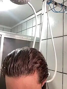 ofjuliaa online show from January 14, 2026, 5:51 pm