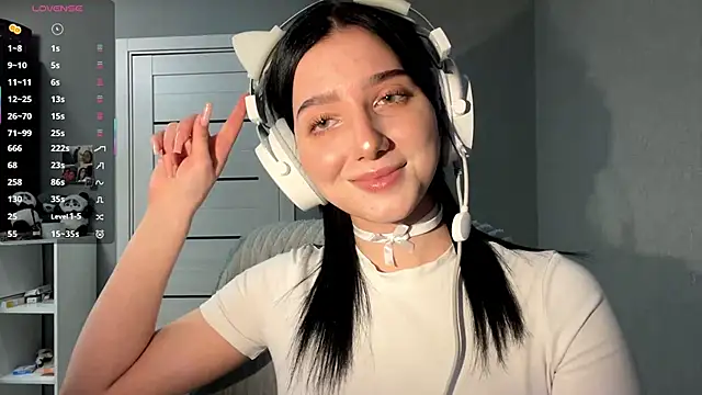 TomiRodenberg online show from January 16, 2026, 2:21 pm