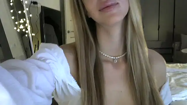 LizaSweetyq online show from February 11, 2026, 9:03 am