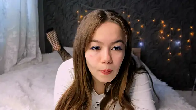 asian baby online show from January 10, 2026, 1:02 pm