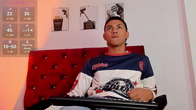 Snapshot of Liamsubtle01 chatting on January 15, 2026, 5:05 pm Liamsubtle01 online show from January 15, 2026, 5:05 pm