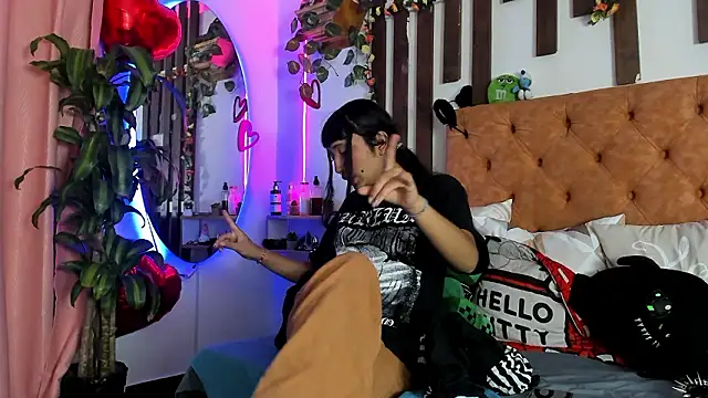 Snapshot of MeowMota_ chatting on February 26, 2026, 7:02 pm MeowMota online show from February 26, 2026, 7:02 pm