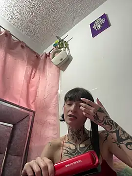 dulce-katt online show from April 28, 2026, 11:59 am