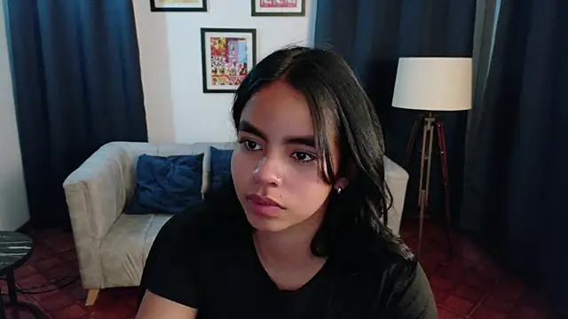 SofiaMante  online show from May 16, 2026, 11:14 pm
