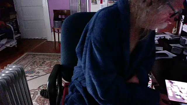LickYourYoni online show from May 13, 2026, 2:25 pm