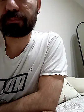 Snapshot of yaramazminnak chatting on January 6, 2026, 7:50 pm yaramazminnak online show from January 6, 2026, 7:50 pm